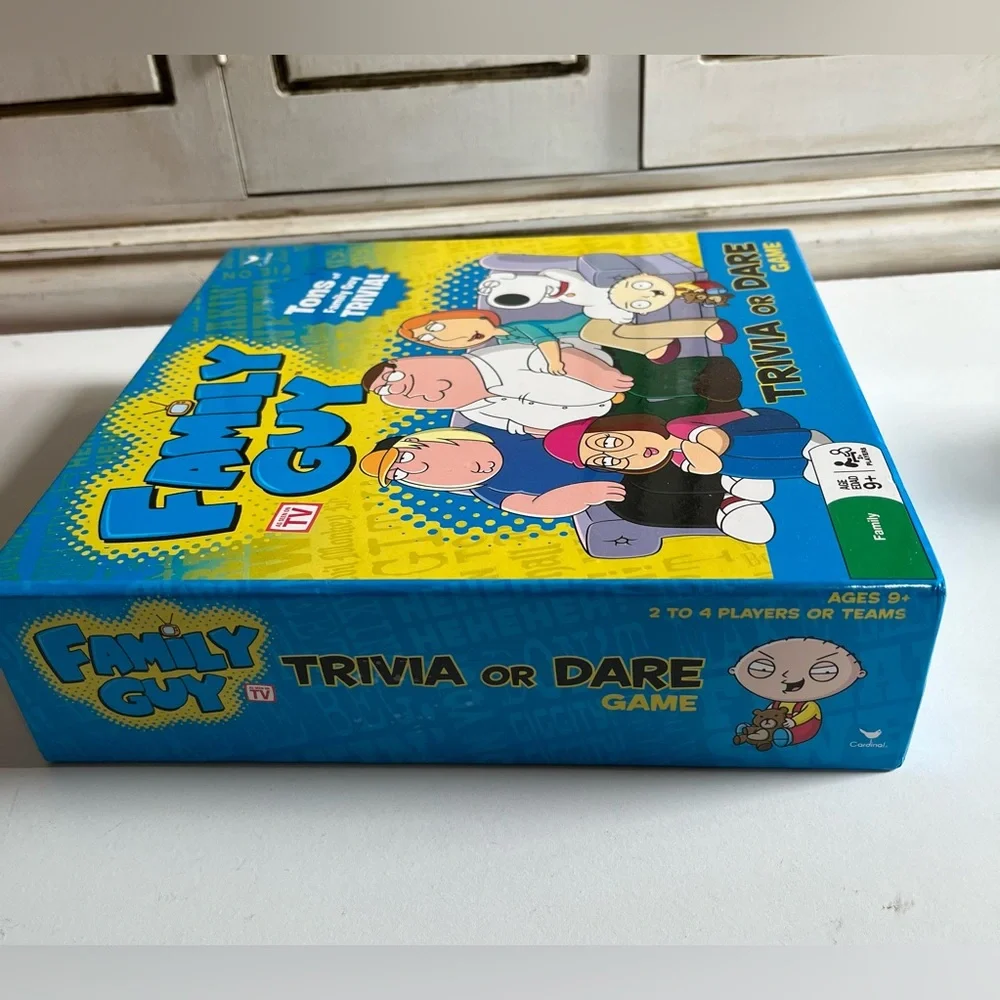 Family Guy TV Trivia or Dare Board Game 2011 Cardinal 2-4 players or teams rare